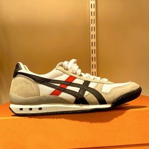 Onitsuka Tiger tennis shoes